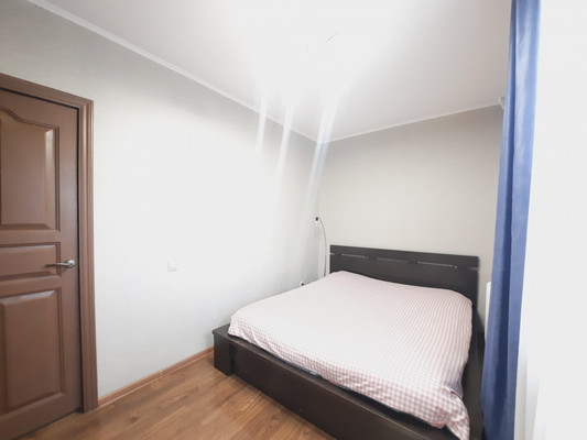 Продам трехкомнатную (3-комн.) квартиру, Бессонова ул, 27, Уфа г