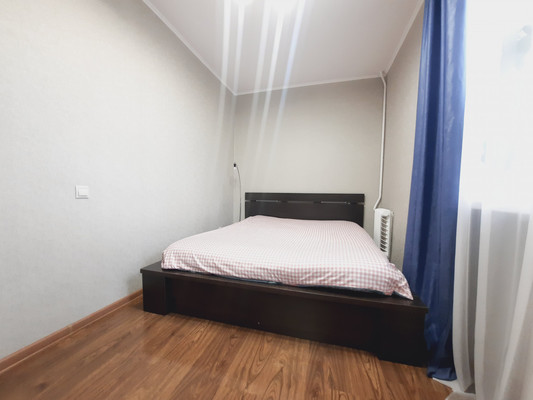 Продам трехкомнатную (3-комн.) квартиру, Бессонова ул, 27, Уфа г