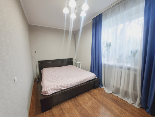 Продам трехкомнатную (3-комн.) квартиру, Бессонова ул, 27, Уфа г