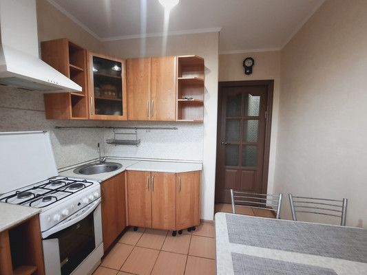 Продам трехкомнатную (3-комн.) квартиру, Бессонова ул, 27, Уфа г