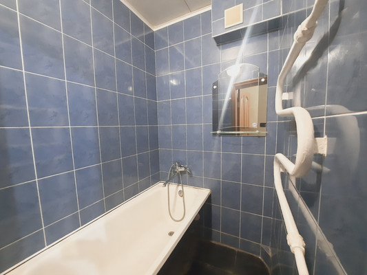 Продам трехкомнатную (3-комн.) квартиру, Бессонова ул, 27, Уфа г