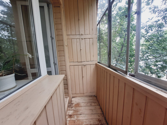 Продам трехкомнатную (3-комн.) квартиру, Бессонова ул, 27, Уфа г