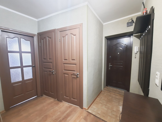 Продам трехкомнатную (3-комн.) квартиру, Бессонова ул, 27, Уфа г