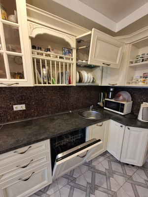 Продам трехкомнатную (3-комн.) квартиру, Народного Ополчения ул, 3, Москва г