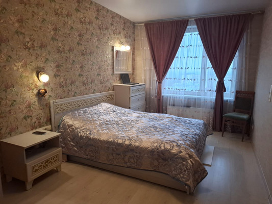 Продам трехкомнатную (3-комн.) квартиру, Народного Ополчения ул, 3, Москва г