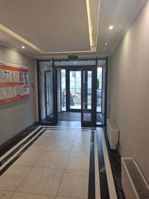 Продам трехкомнатную (3-комн.) квартиру, Народного Ополчения ул, 3, Москва г