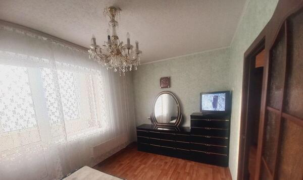 Сдам двухкомнатную (2-комн.) квартиру, Взлетная ул, 18, Красноярск г