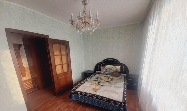 Сдам двухкомнатную (2-комн.) квартиру, Взлетная ул, 18, Красноярск г