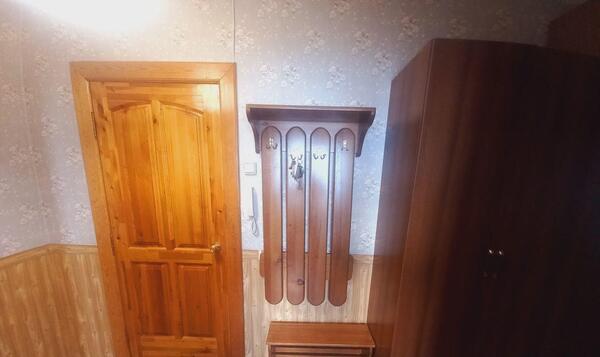 Сдам двухкомнатную (2-комн.) квартиру, Взлетная ул, 18, Красноярск г