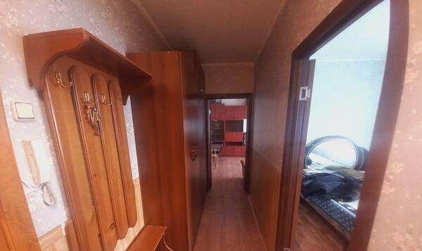 Сдам двухкомнатную (2-комн.) квартиру, Взлетная ул, 18, Красноярск г