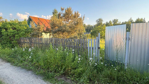 Продам дачу, Салют тер. СНТ, 0 км от города