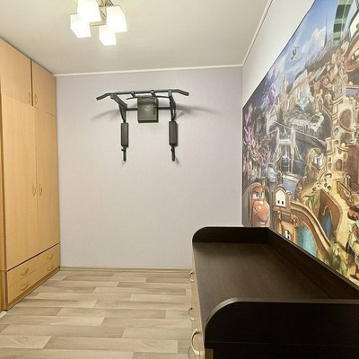 Продам трехкомнатную (3-комн.) квартиру, Чкалова ул, 13, Казань г