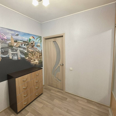 Продам трехкомнатную (3-комн.) квартиру, Чкалова ул, 13, Казань г