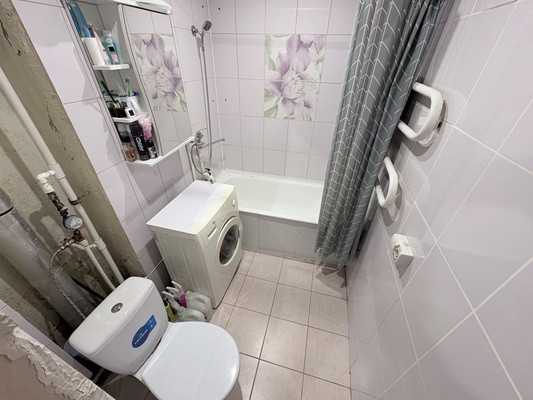 Продам однокомнатную (1-комн.) квартиру, Академика Арбузова ул, 42, Казань г