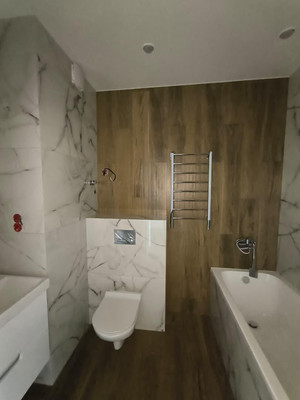 Продам трехкомнатную (3-комн.) квартиру, им. генерала Корнилова ул, 14к1, Краснодар г