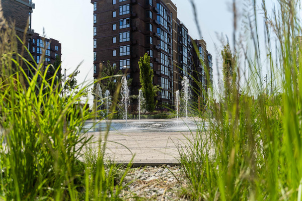 Продам трехкомнатную (3-комн.) квартиру, им. генерала Корнилова ул, 14к1, Краснодар г