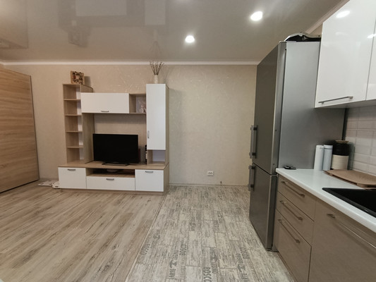 Продам двухкомнатную (2-комн.) квартиру, Гущина ул, 153кв, Барнаул г