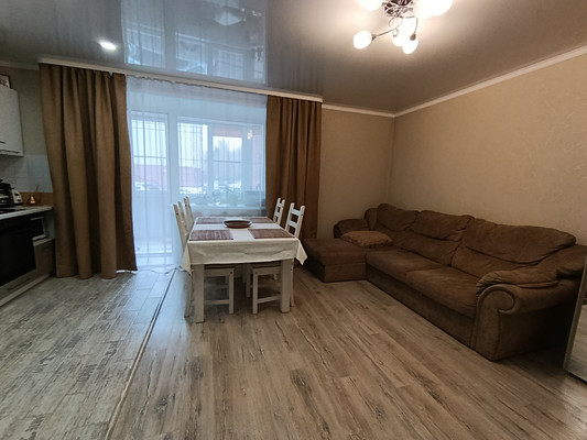 Продам двухкомнатную (2-комн.) квартиру, Гущина ул, 153кв, Барнаул г