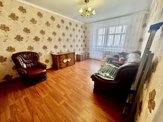 Продам двухкомнатную (2-комн.) квартиру, Рокоссовского ул, 26, Ишим г