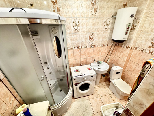 Продам двухкомнатную (2-комн.) квартиру, Рокоссовского ул, 26, Ишим г