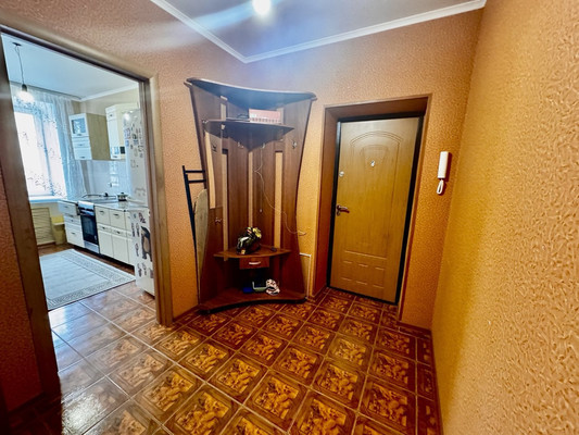 Продам двухкомнатную (2-комн.) квартиру, Рокоссовского ул, 26, Ишим г