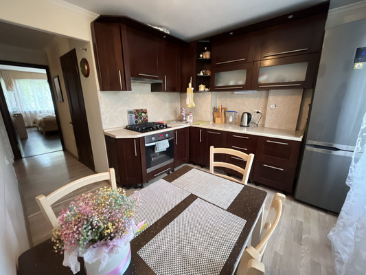 Продам двухкомнатную (2-комн.) квартиру, Таганрогская ул, 139к8, Ростов-на-Дону г