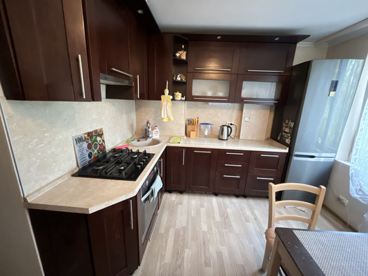 Продам двухкомнатную (2-комн.) квартиру, Таганрогская ул, 139к8, Ростов-на-Дону г