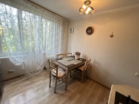 Продам двухкомнатную (2-комн.) квартиру, Таганрогская ул, 139к8, Ростов-на-Дону г