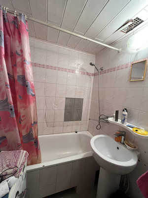 Продам двухкомнатную (2-комн.) квартиру, 339-й Стрелковой Дивизии ул, 17к1, Ростов-на-Дону г