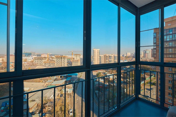 Продам трехкомнатную (3-комн.) квартиру, Седова ул, 65а/6, Иркутск г