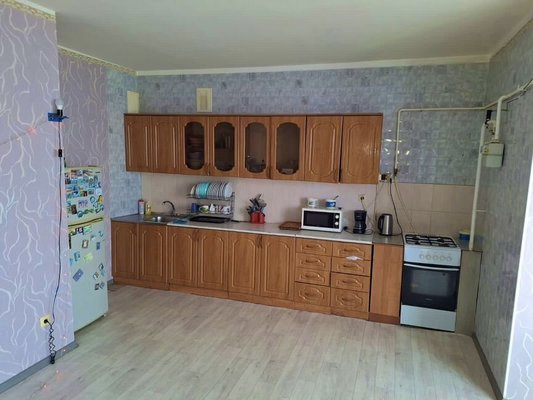 Продам трехкомнатную (3-комн.) квартиру, Балаклавская ул, 121, Симферополь г