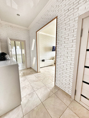 Продам двухкомнатную (2-комн.) квартиру, Крылатская ул, 19, Краснодар г