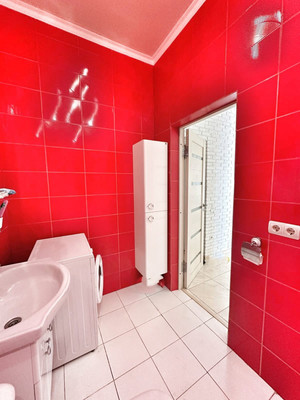 Продам двухкомнатную (2-комн.) квартиру, Крылатская ул, 19, Краснодар г