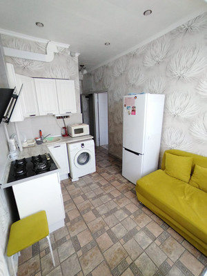 Продам однокомнатную (1-комн.) квартиру, Чехова (Центральный р-н) пер, 8, Сочи г