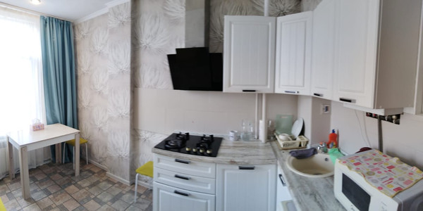 Продам однокомнатную (1-комн.) квартиру, Чехова (Центральный р-н) пер, 8, Сочи г