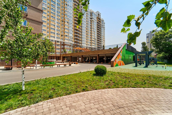 Продам трехкомнатную (3-комн.) квартиру, Колхозная ул, 5, Краснодар г