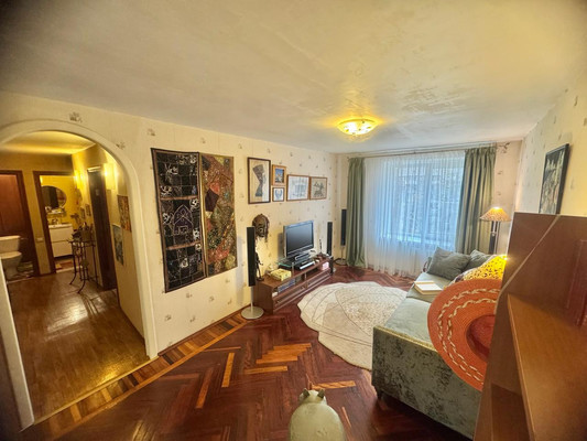 Продам двухкомнатную (2-комн.) квартиру, Славы пр-кт, 2к2, Санкт-Петербург г