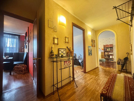 Продам двухкомнатную (2-комн.) квартиру, Славы пр-кт, 2к2, Санкт-Петербург г