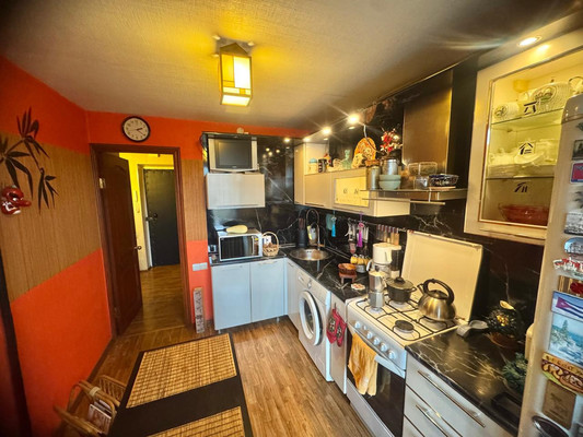 Продам двухкомнатную (2-комн.) квартиру, Славы пр-кт, 2к2, Санкт-Петербург г