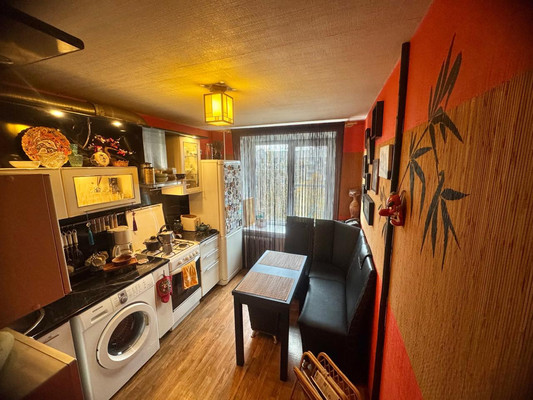 Продам двухкомнатную (2-комн.) квартиру, Славы пр-кт, 2к2, Санкт-Петербург г