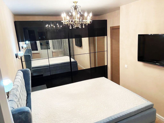 Продам однокомнатную (1-комн.) квартиру, Славянский б-р, 15, Москва г