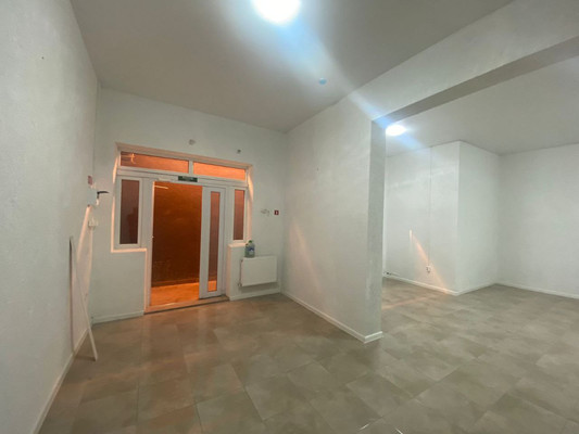 Продам коммерческое помещение 55,7 м2, им. Героя Яцкова И.В. ул, 19к1, Краснодар г