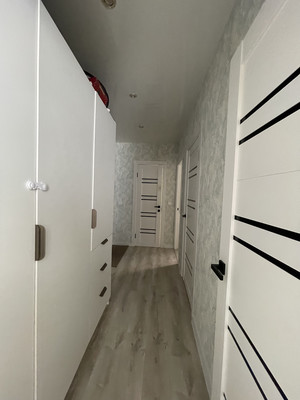 Продам двухкомнатную (2-комн.) квартиру, Западный Обход ул, 42к8, Краснодар г