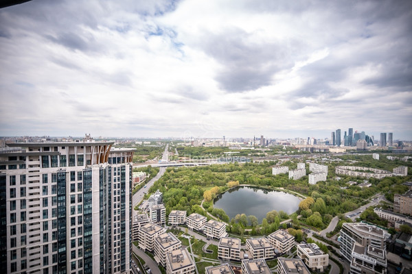 Продам многокомнатную квартиру, Мосфильмовская ул, 70к3, Москва г