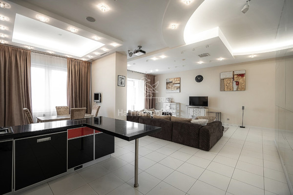 Продам многокомнатную квартиру, Мосфильмовская ул, 70к3, Москва г