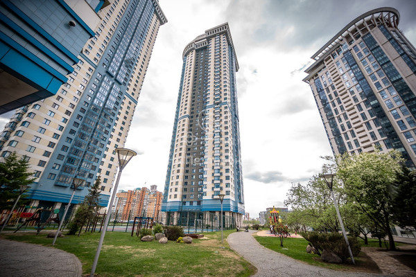 Продам многокомнатную квартиру, Мосфильмовская ул, 70к3, Москва г