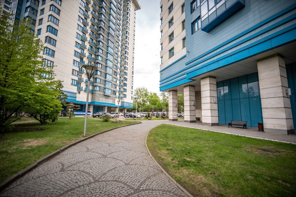 Продам многокомнатную квартиру, Мосфильмовская ул, 70к3, Москва г