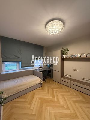 Продам двухкомнатную (2-комн.) квартиру, Петергофское ш, 45, Санкт-Петербург г