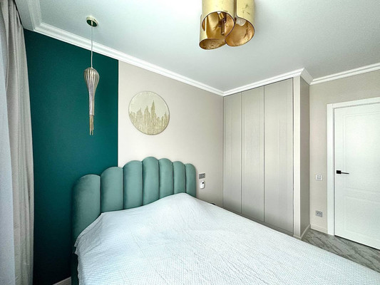 Сдам трехкомнатную (3-комн.) квартиру, Ленина (Молдовка мкр) ул, 298кб, Сочи г