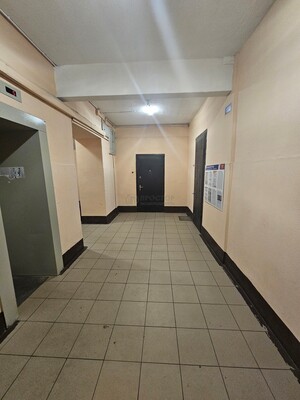 Продам трехкомнатную (3-комн.) квартиру, Панфилова ул, 10, Москва г